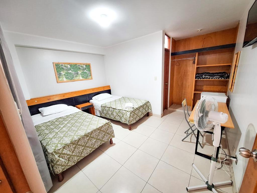 Hostal Montecarlo Камана Екстериор снимка